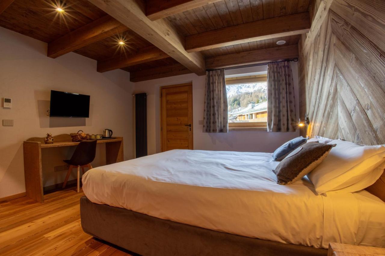 Fleur Des Neiges & Spa - Adults Only Ayas Bagian luar foto