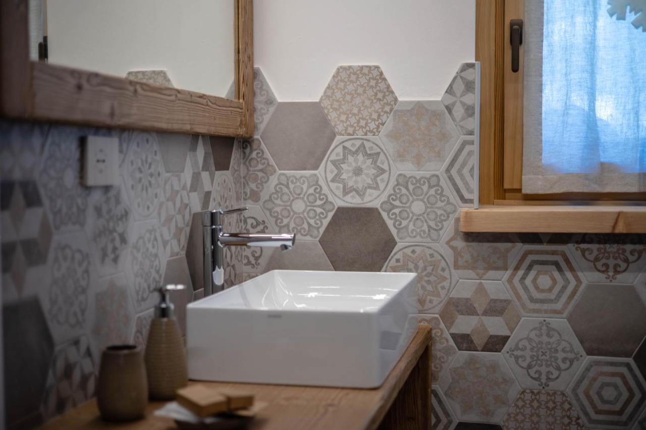 Fleur Des Neiges & Spa - Adults Only Ayas Bagian luar foto