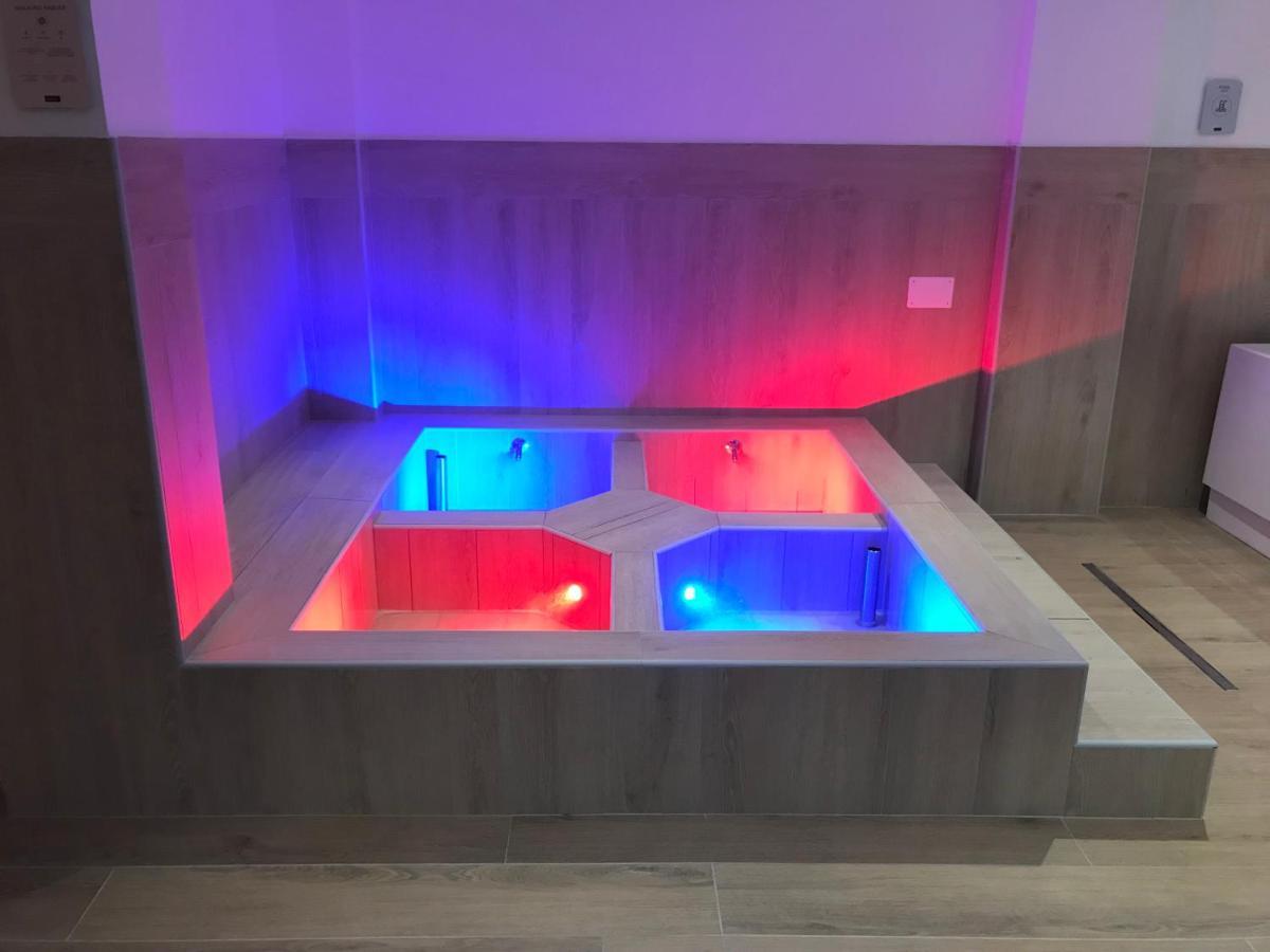 Fleur Des Neiges & Spa - Adults Only Ayas Bagian luar foto